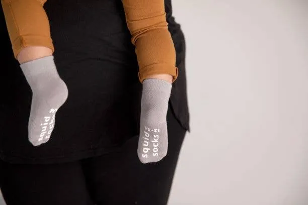 Classic - Non-Slip Baby Socks in Sand, Light Gray, Dark Gray